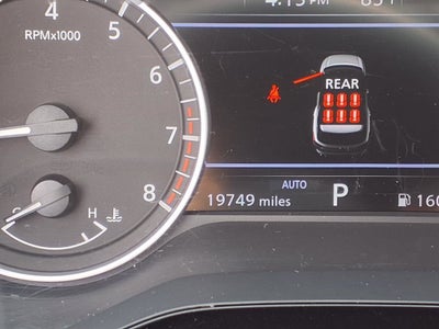 2024 Nissan Pathfinder SV