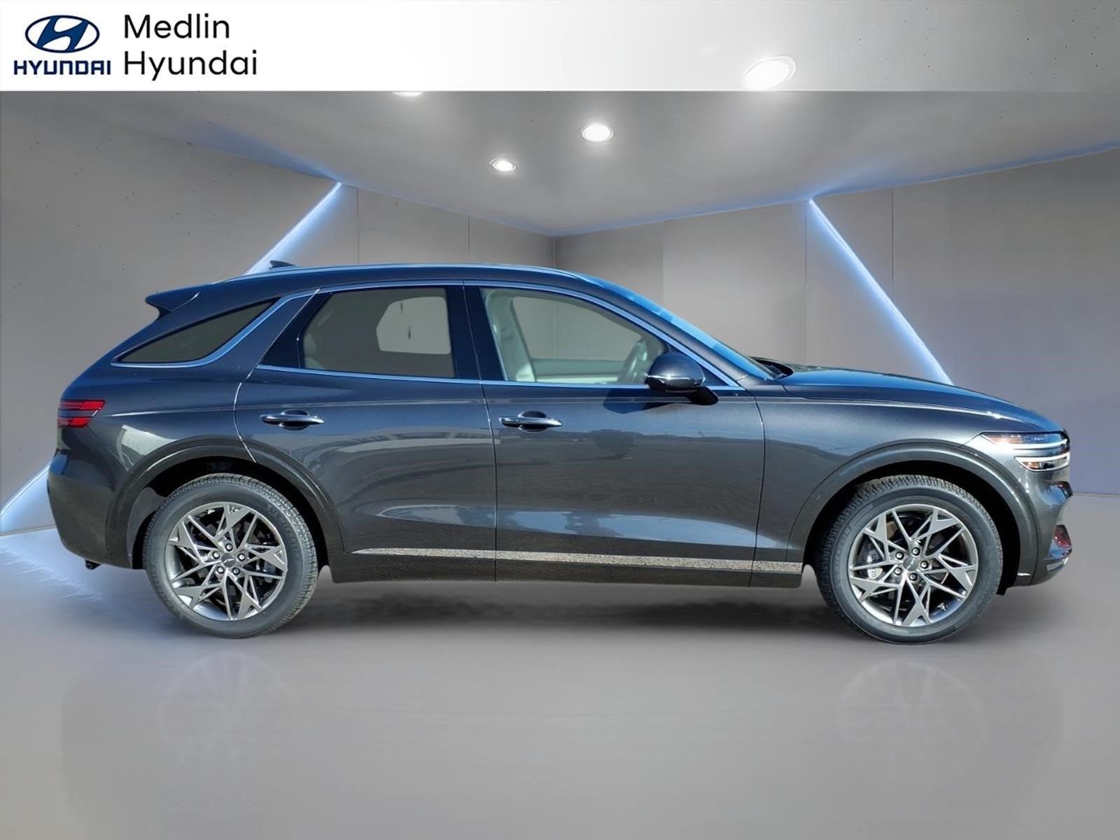 2024 Genesis GV70 2.5T