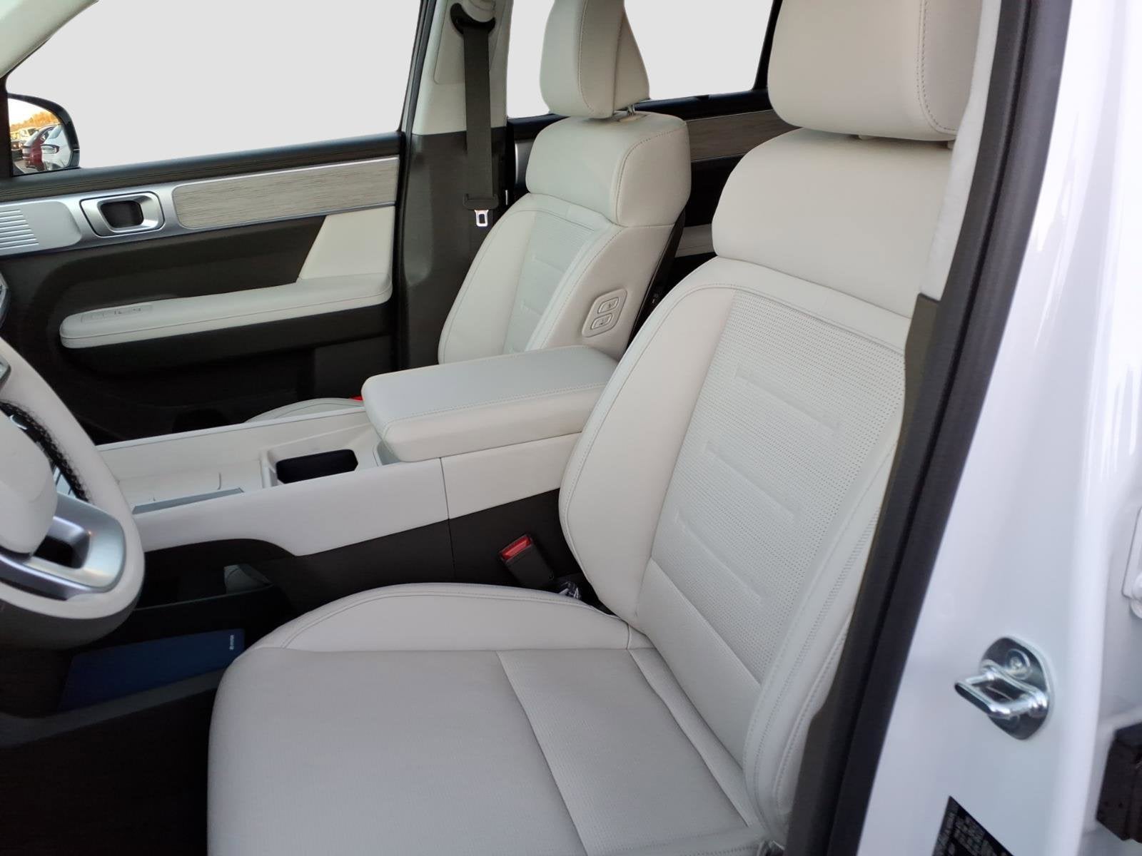 2025 Hyundai Santa Fe Hybrid Calligraphy