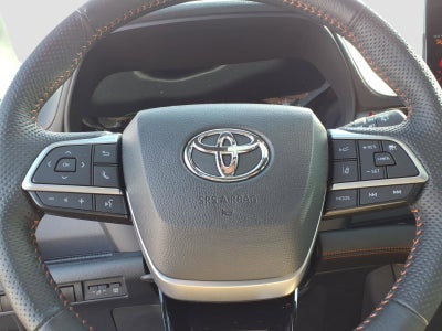 2022 Toyota Sienna XSE 7 Passenger