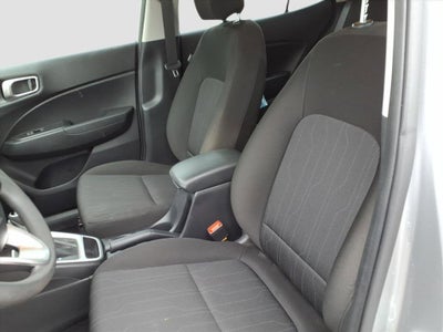 2025 Hyundai Venue SE