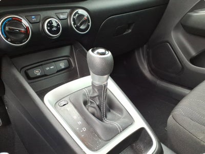 2025 Hyundai Venue SE