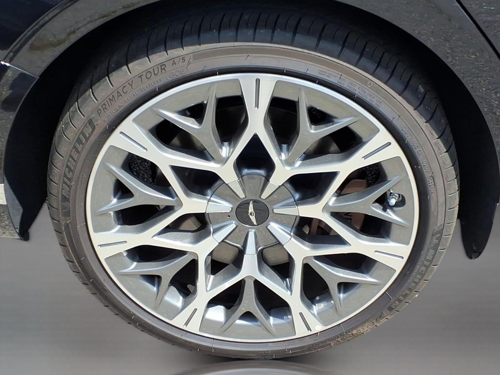 2025 Genesis G90 3.5T e-SC